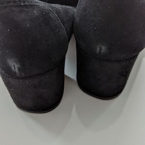 Kenneth Cole Heels in Black. Size 6